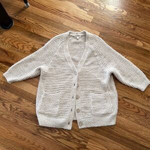 Women’s Barefoot Dreams Oversized Cardigan Tan M Medium Sweater Button Down